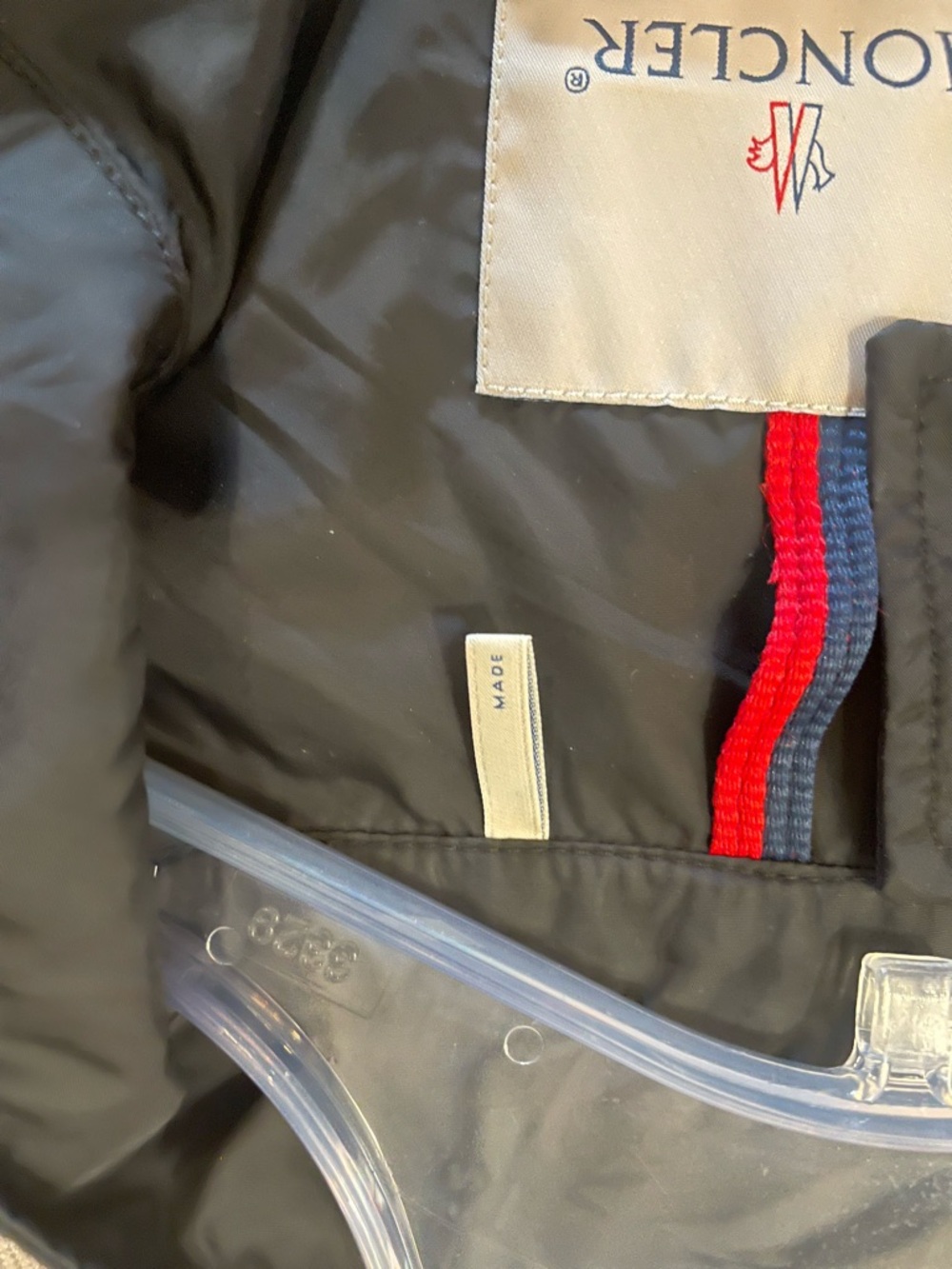 Moncler Black Men's Windbreaker Jacket with Red Trim - Picture 12 of 14